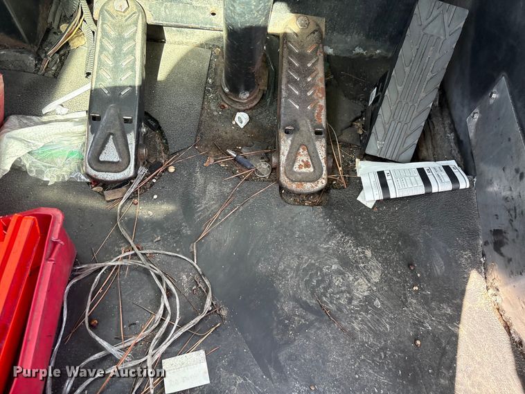 image for item YA2526 2006 Capacity TJ5000 yard truck