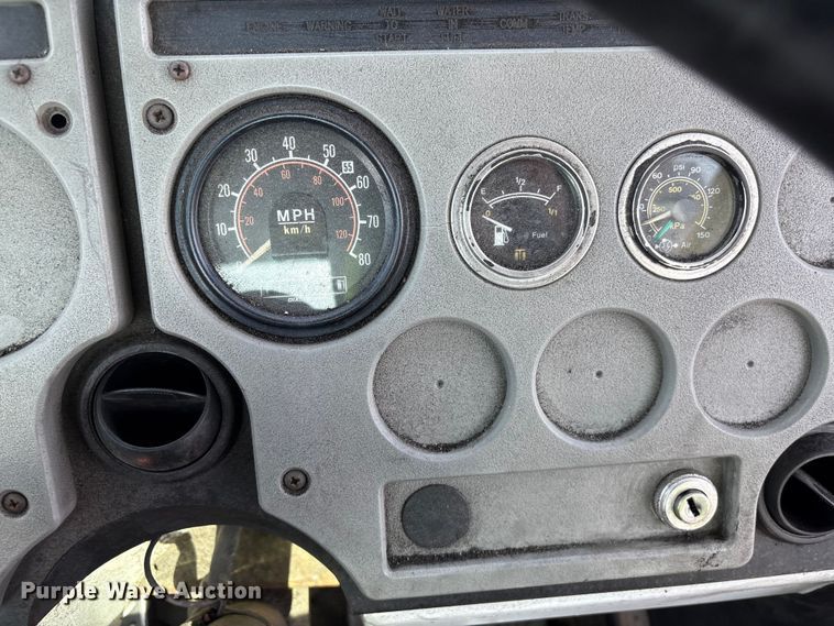 image for item YA2526 2006 Capacity TJ5000 yard truck