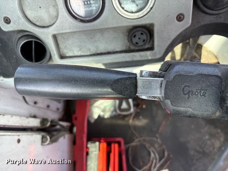 image for item YA2526 2006 Capacity TJ5000 yard truck