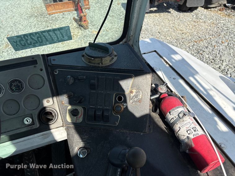 image for item YA2526 2006 Capacity TJ5000 yard truck