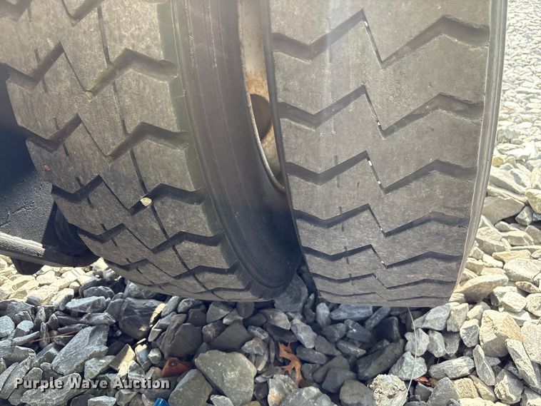 image for item YA2526 2006 Capacity TJ5000 yard truck