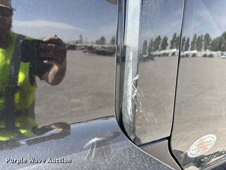 image for item YA2556 2023 Kenworth T680 semi truck