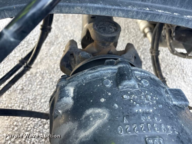 image for item YA2556 2023 Kenworth T680 semi truck