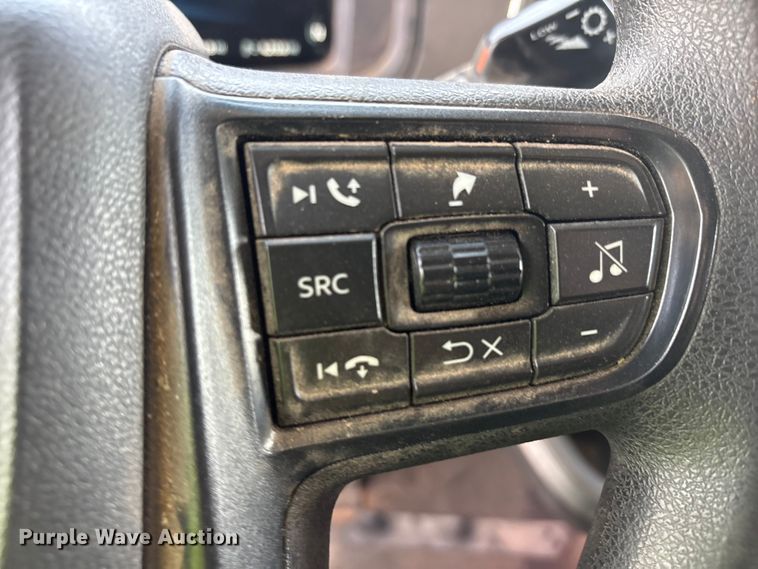 image for item YA2556 2023 Kenworth T680 semi truck