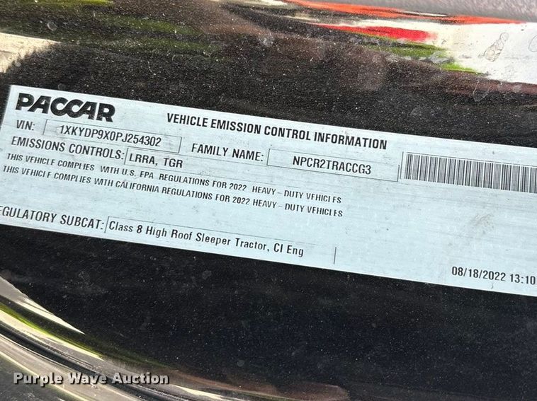 image for item YA2556 2023 Kenworth T680 semi truck