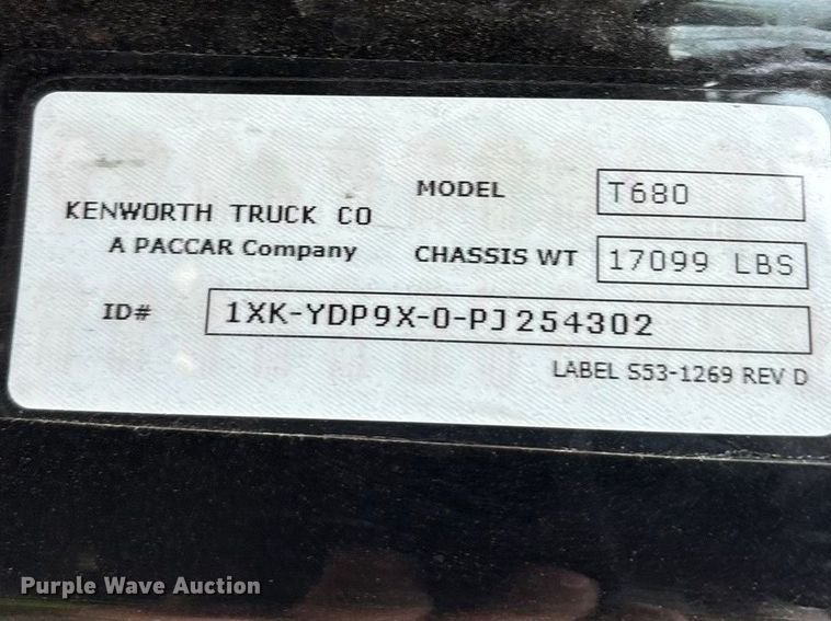 image for item YA2556 2023 Kenworth T680 semi truck
