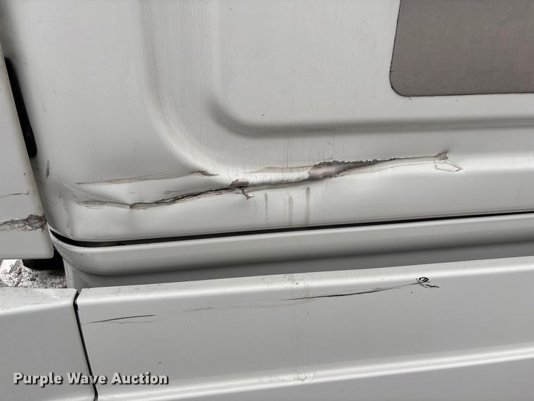 image for item YA2604 2019 Freightliner Cascadia semi truck