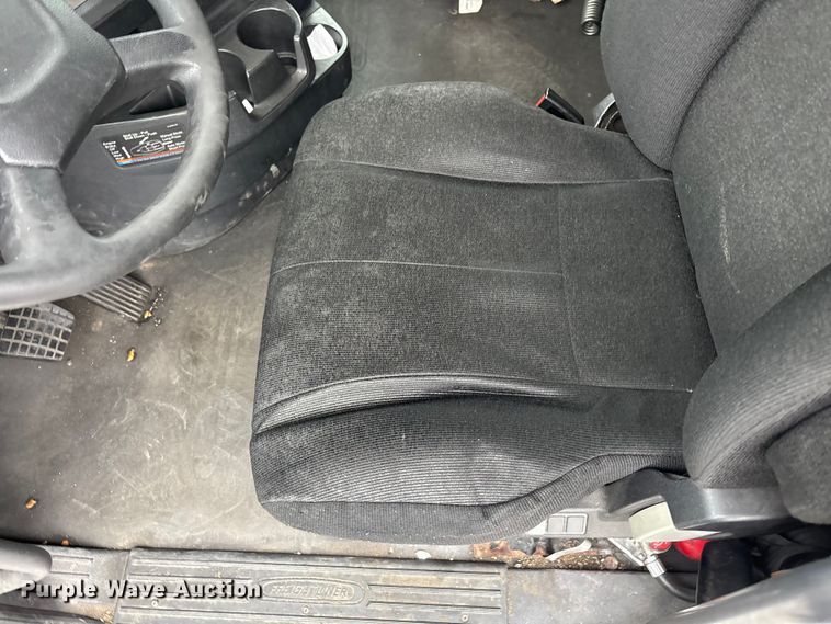 image for item YA2604 2019 Freightliner Cascadia semi truck