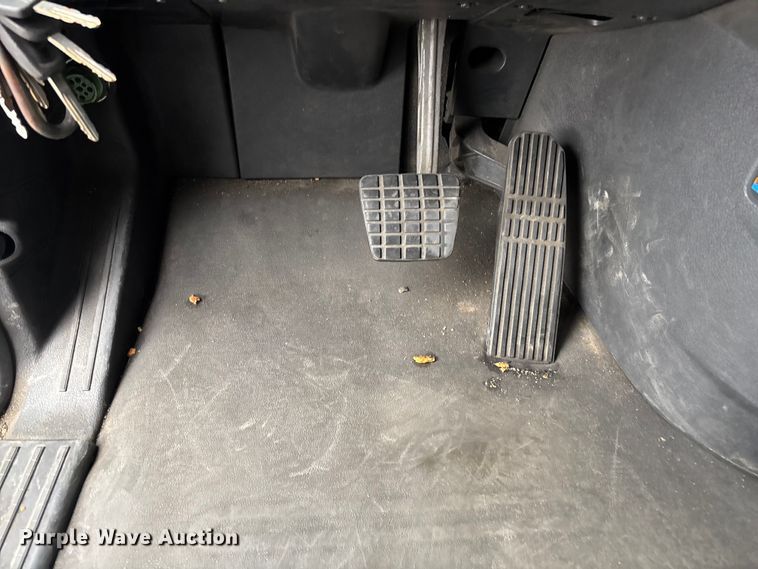 image for item YA2604 2019 Freightliner Cascadia semi truck