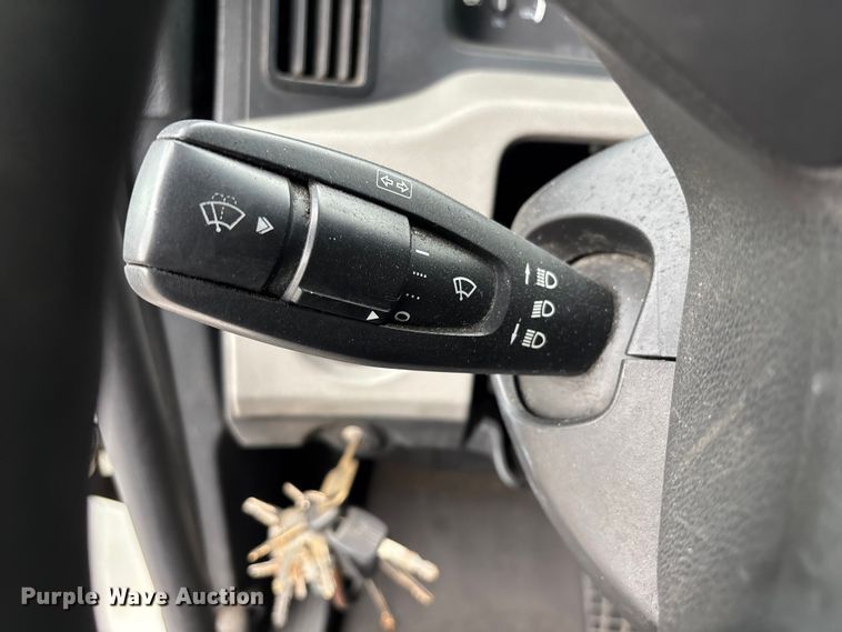 image for item YA2604 2019 Freightliner Cascadia semi truck