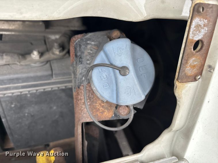 image for item YA2604 2019 Freightliner Cascadia semi truck