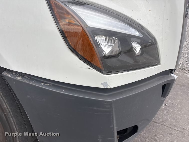 image for item YA2605 2019 Freightliner Cascadia semi truck