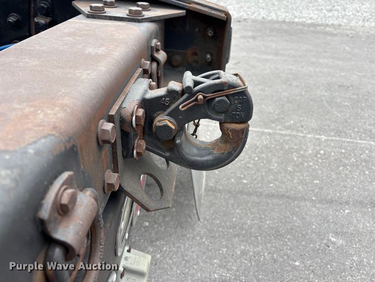 image for item YA2605 2019 Freightliner Cascadia semi truck