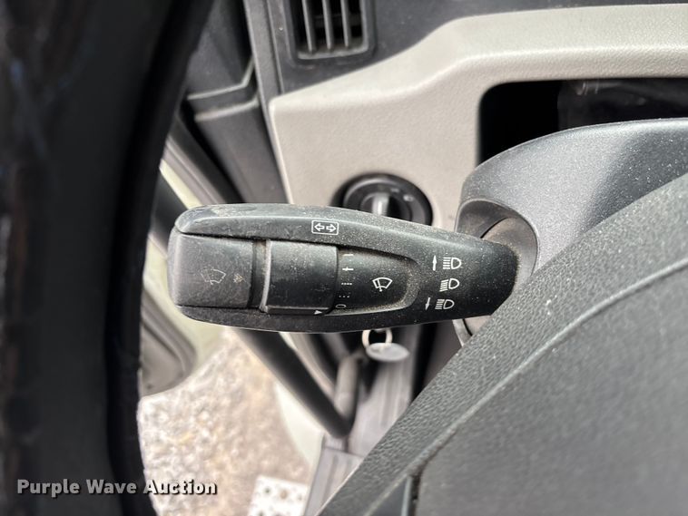 image for item YA2605 2019 Freightliner Cascadia semi truck