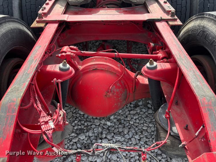 image for item YA2623 2022 Peterbilt 389 semi truck