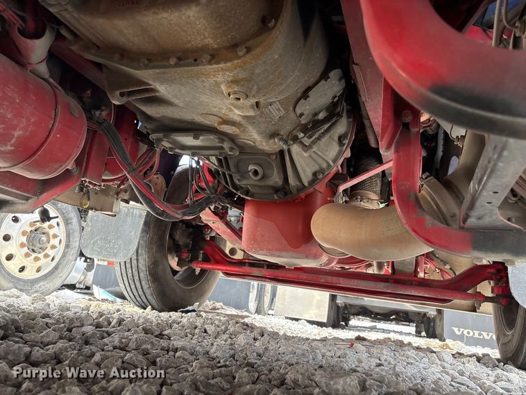 image for item YA2623 2022 Peterbilt 389 semi truck