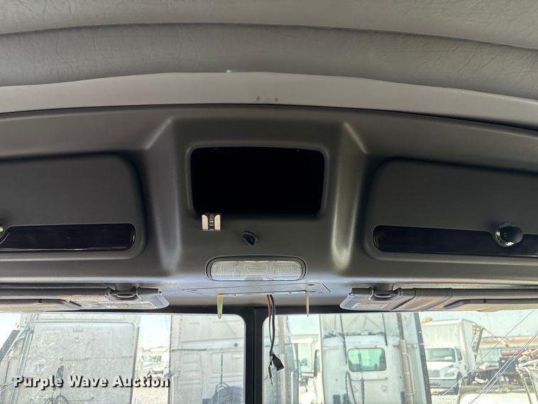 image for item YA2623 2022 Peterbilt 389 semi truck