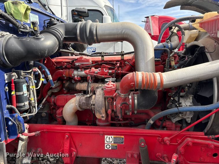 image for item YA2623 2022 Peterbilt 389 semi truck