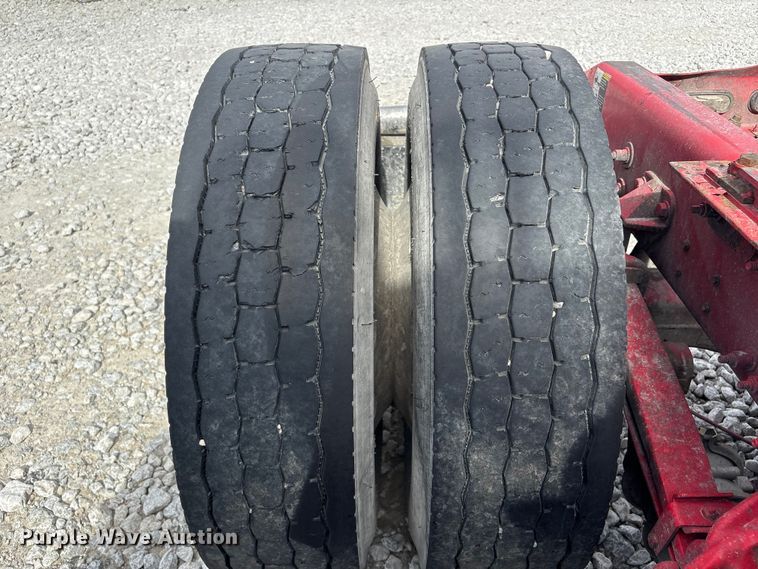 image for item YA2623 2022 Peterbilt 389 semi truck