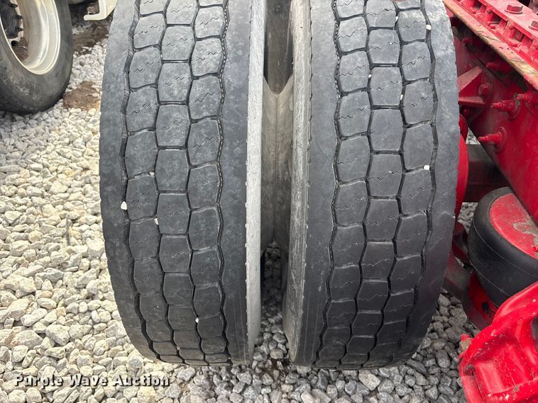 image for item YA2623 2022 Peterbilt 389 semi truck