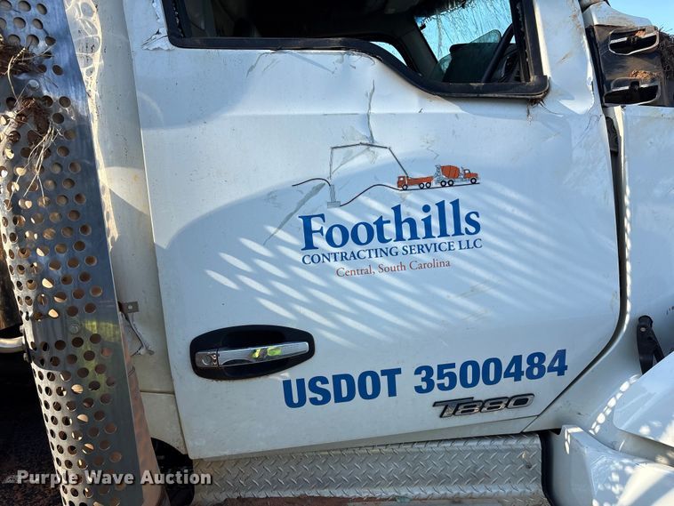 image for item YA2639 2022 Kenworth T880 dump truck