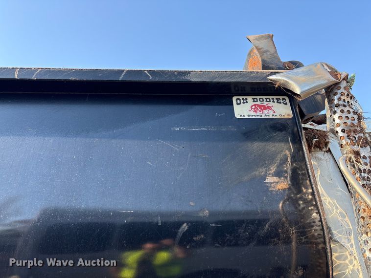 image for item YA2639 2022 Kenworth T880 dump truck