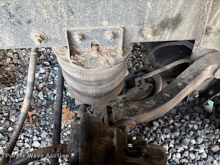 image for item YA2639 2022 Kenworth T880 dump truck