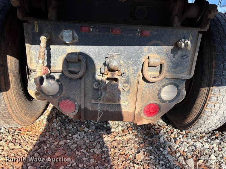 image for item YA2639 2022 Kenworth T880 dump truck