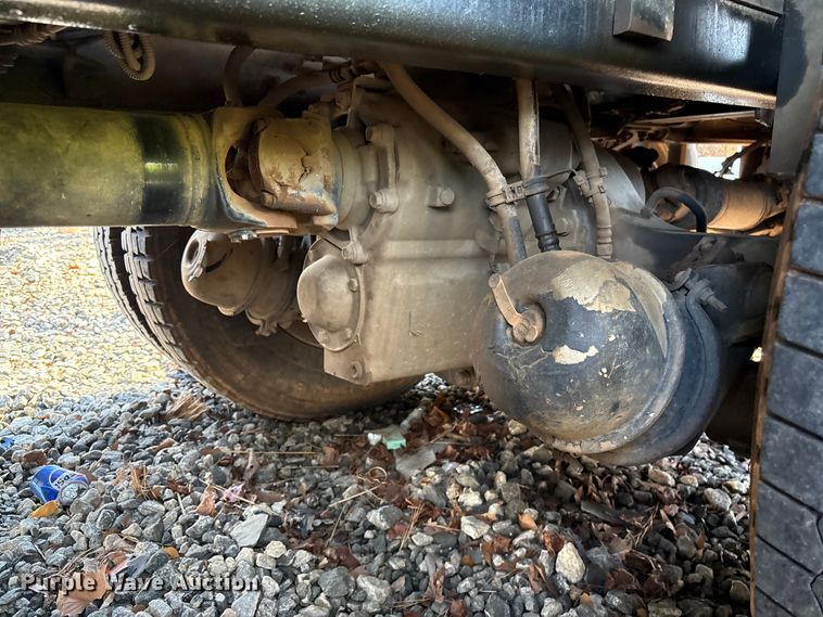 image for item YA2639 2022 Kenworth T880 dump truck