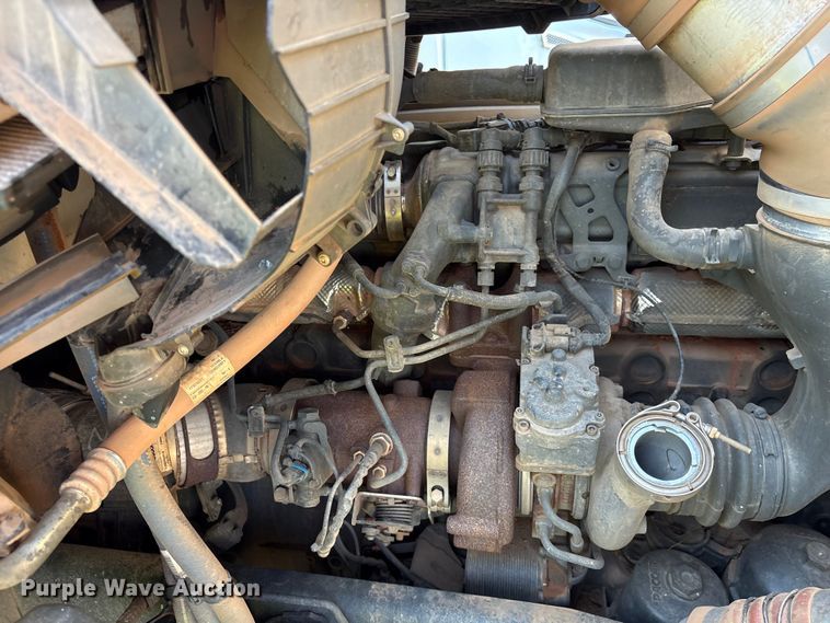 image for item YA2639 2022 Kenworth T880 dump truck