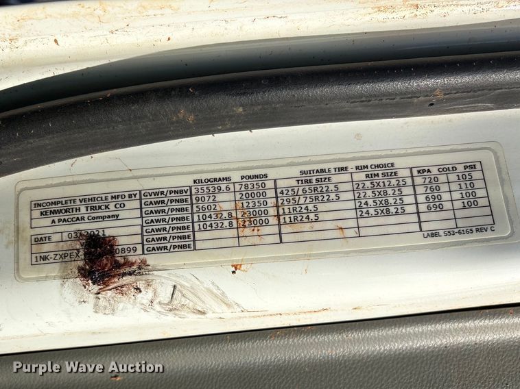 image for item YA2639 2022 Kenworth T880 dump truck