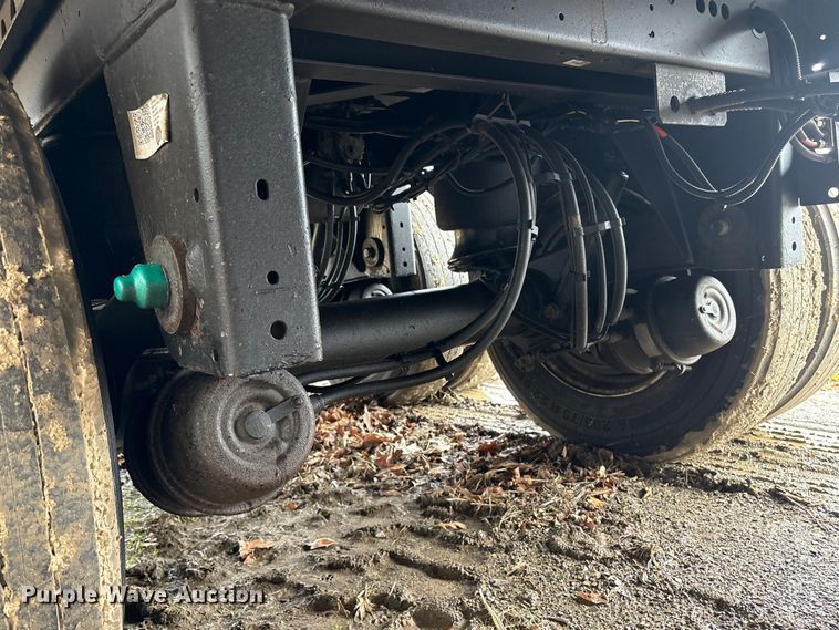 image for item YA2723 2024 Hyundai VC2530152-AJS dry van trailer