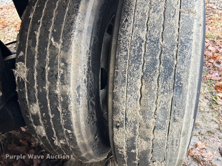 image for item YA2723 2024 Hyundai VC2530152-AJS dry van trailer