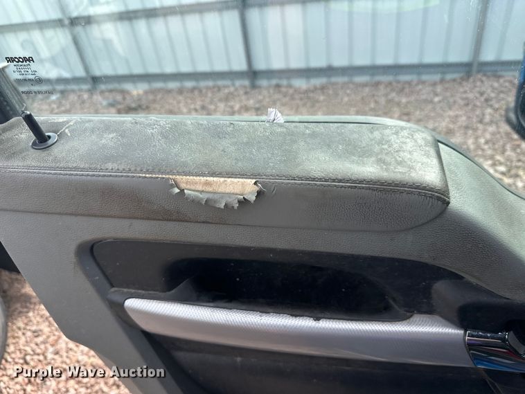 image for item YA2743 2020 Kenworth T680 semi truck