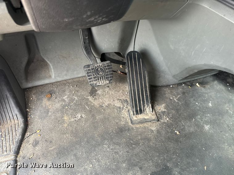 image for item YA2743 2020 Kenworth T680 semi truck