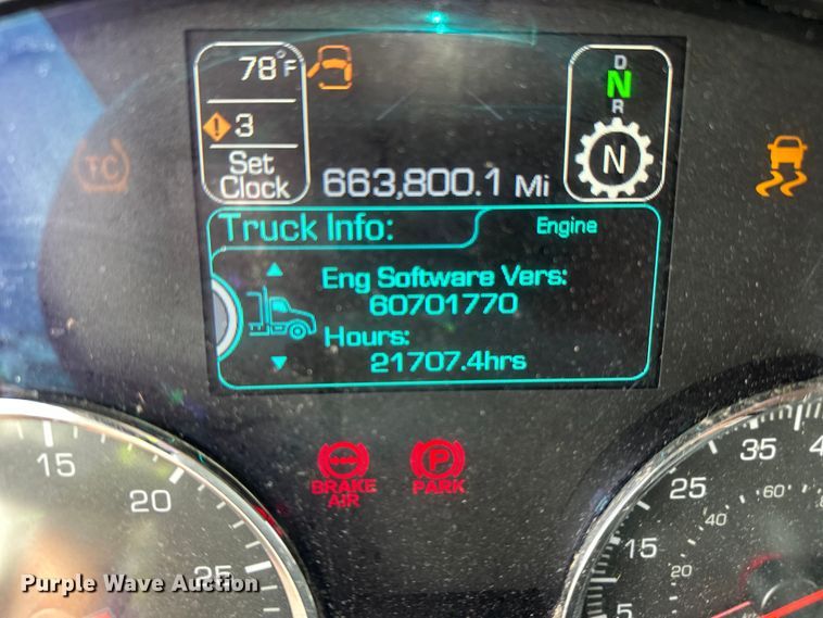 image for item YA2743 2020 Kenworth T680 semi truck