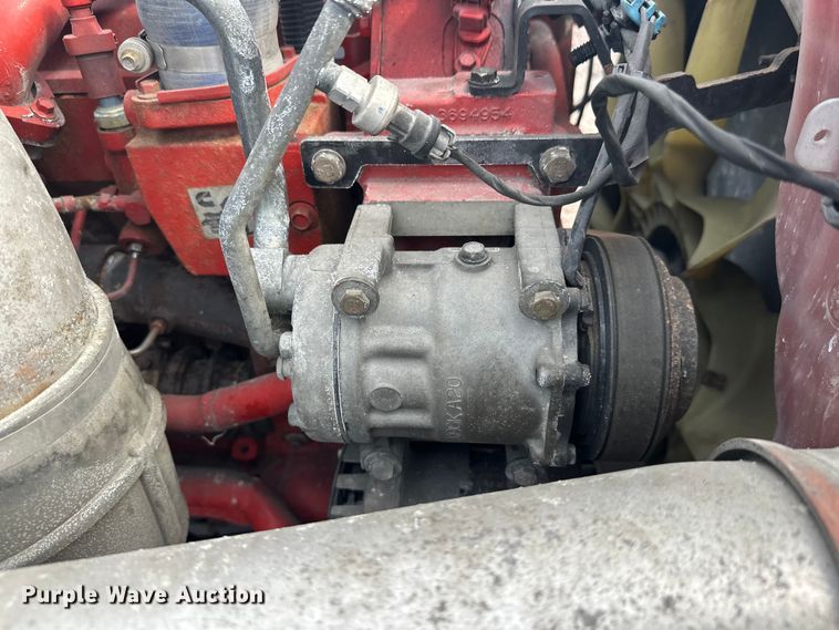 image for item YA2743 2020 Kenworth T680 semi truck