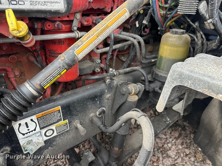 image for item YA2743 2020 Kenworth T680 semi truck