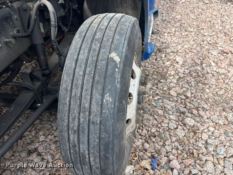 image for item YA2743 2020 Kenworth T680 semi truck