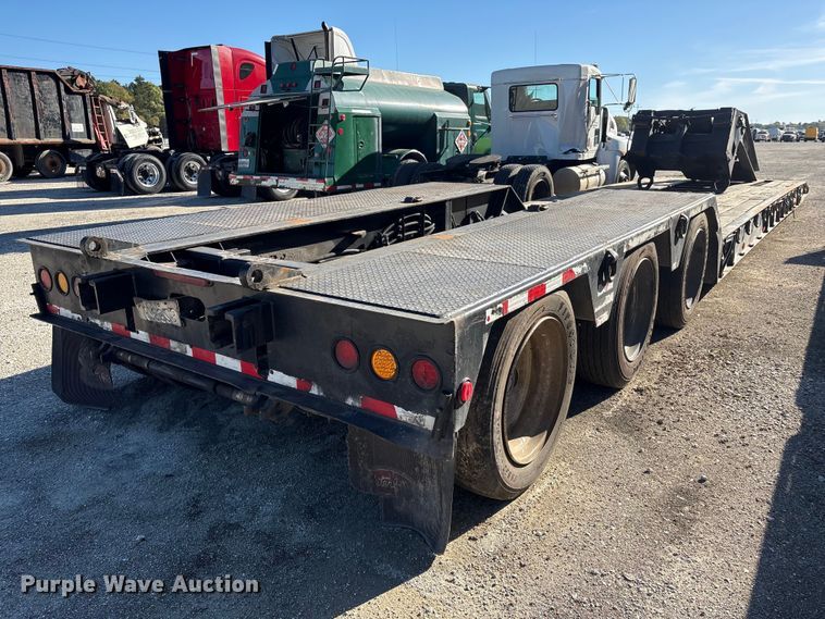 image for item YA2747 2015 Globe lowboy equipment trailer