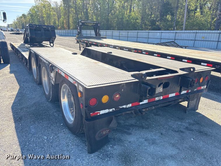 image for item YA2747 2015 Globe lowboy equipment trailer