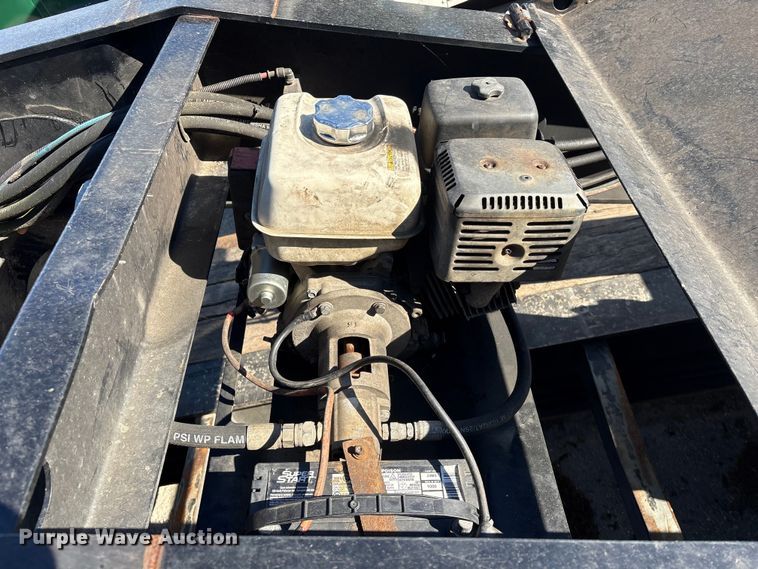 image for item YA2747 2015 Globe lowboy equipment trailer