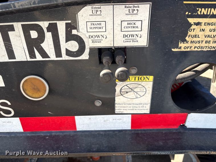 image for item YA2747 2015 Globe lowboy equipment trailer