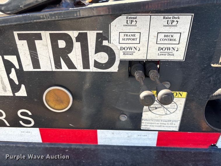 image for item YA2747 2015 Globe lowboy equipment trailer