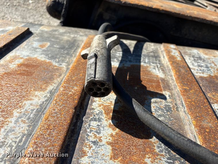 image for item YA2747 2015 Globe lowboy equipment trailer