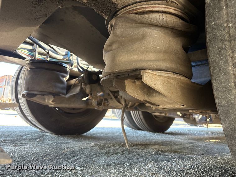 image for item YA2747 2015 Globe lowboy equipment trailer