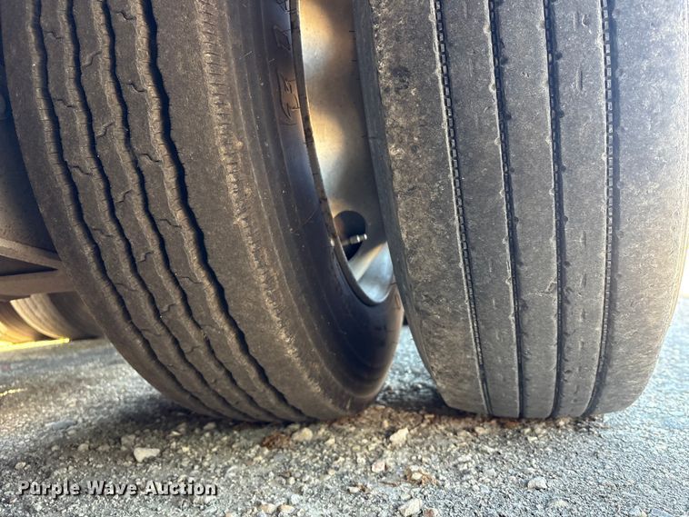 image for item YA2747 2015 Globe lowboy equipment trailer