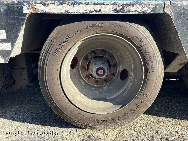 image for item YA2747 2015 Globe lowboy equipment trailer