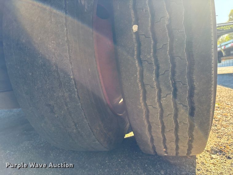 image for item YA2747 2015 Globe lowboy equipment trailer