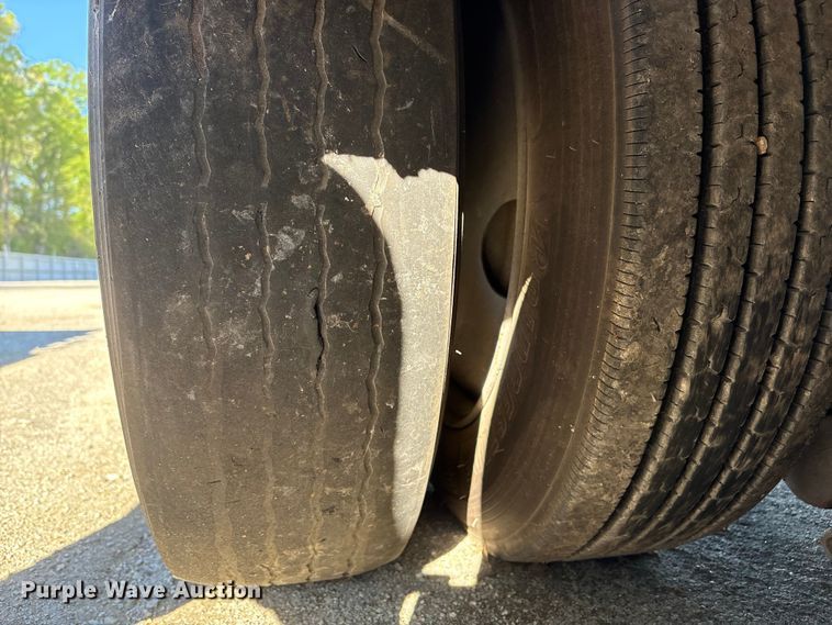 image for item YA2747 2015 Globe lowboy equipment trailer